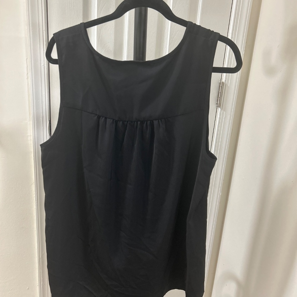 Black Blouse Torrid Size 2 - Picture 3 of 3